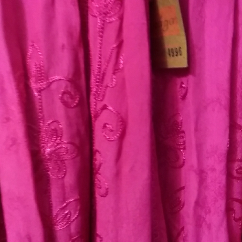 Skirt - Picture 3 of 3